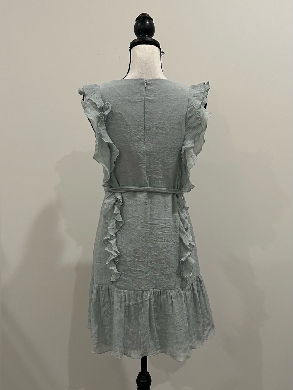 Simplee Ruffle Dress - Picture 4 of 4